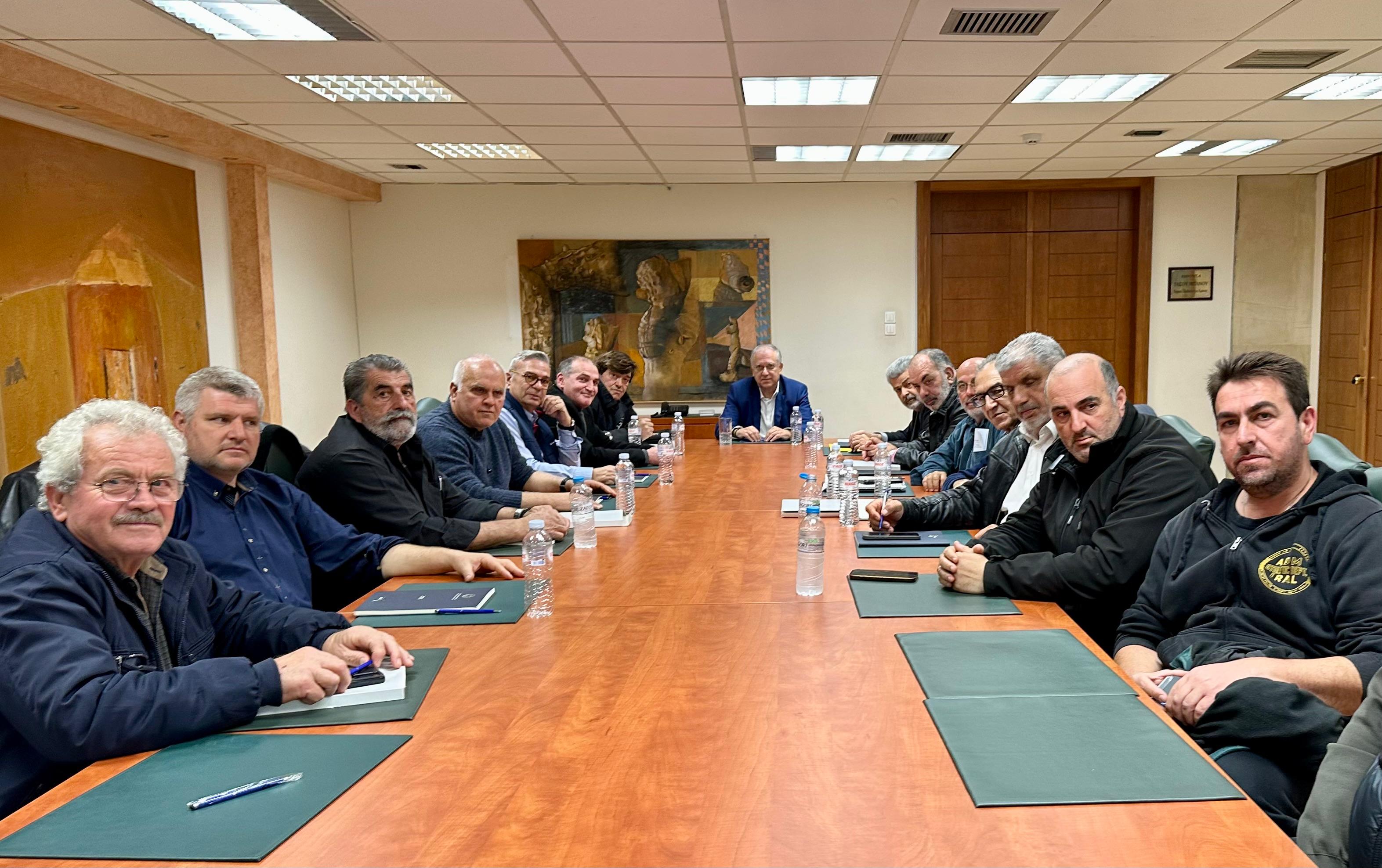 Τάκης Θεοδωρικάκος: “Με νομοθετική πρωτοβουλία ενισχύουμε την λειτουργία των λαϊκών αγορών προς όφελος των καταναλωτών”